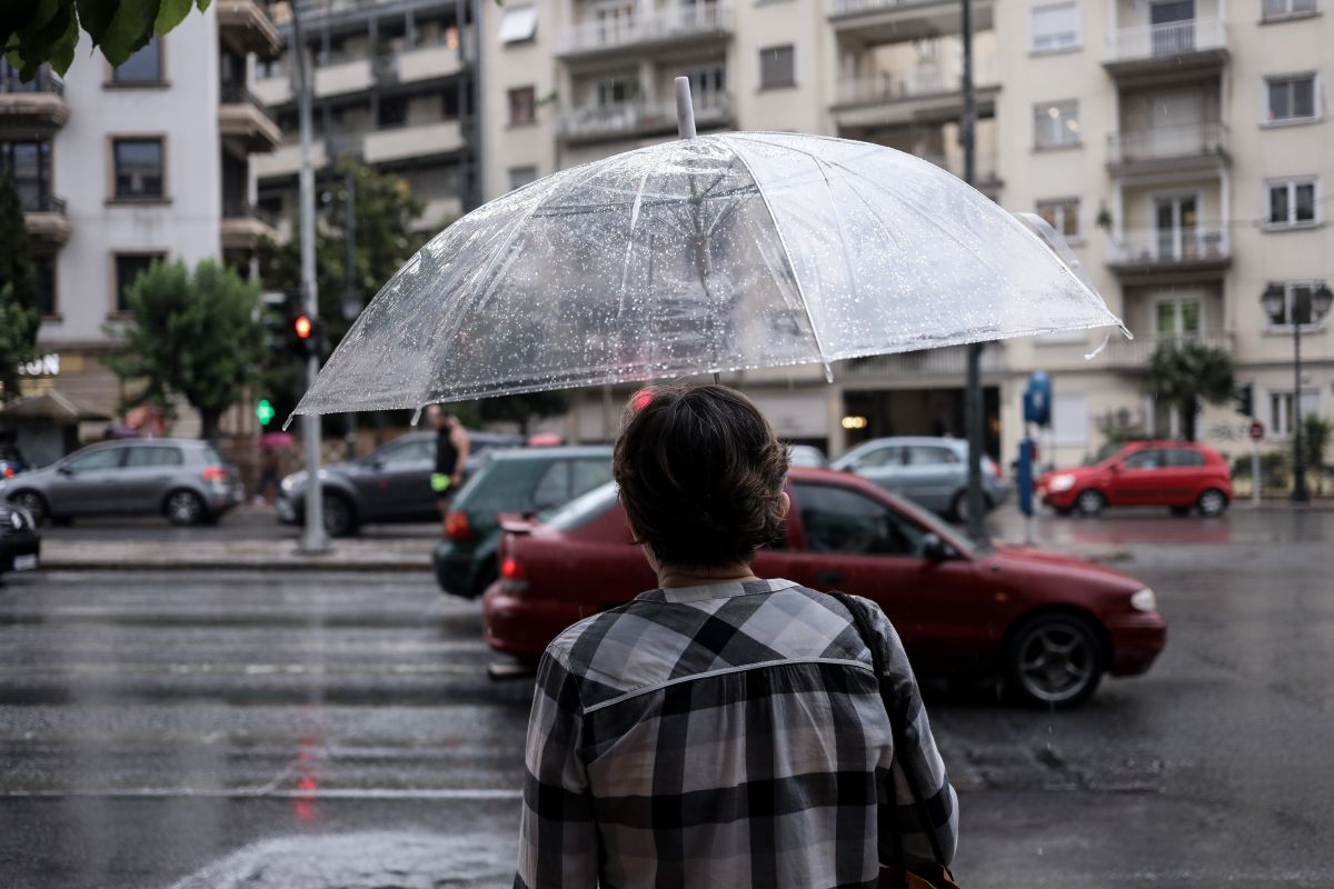 Καιρός: Προσοχή! Έρχεται «ψυχρή λίμνη» και φέρνει καταιγίδες